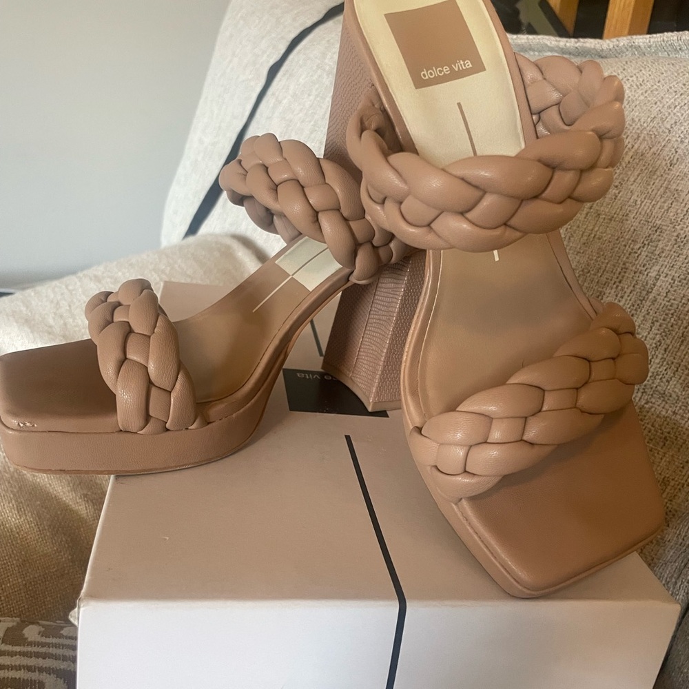 Dolce Vita Café Stella Shoes – Size 7 (Box included)
